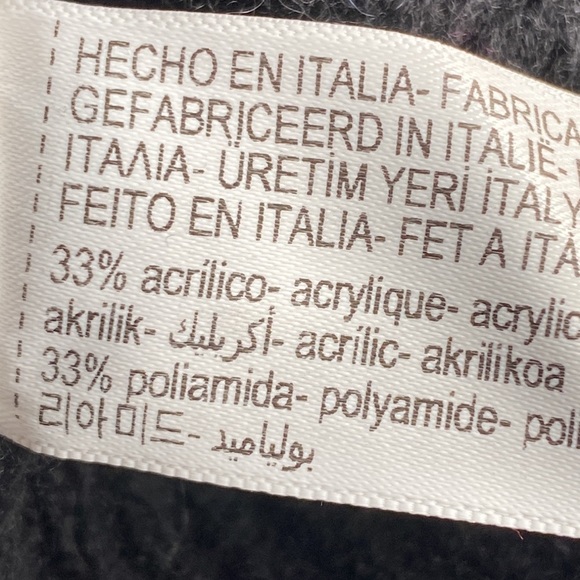 NWOT. Massimo Dutti Limited Edition Black Wool Blend Sweater. Size M.